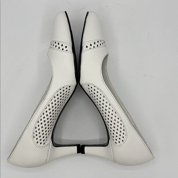 Easy Street Women's Ansen Pointed Toe Pumps Size 6 6M NIB - Picture 8 of 13